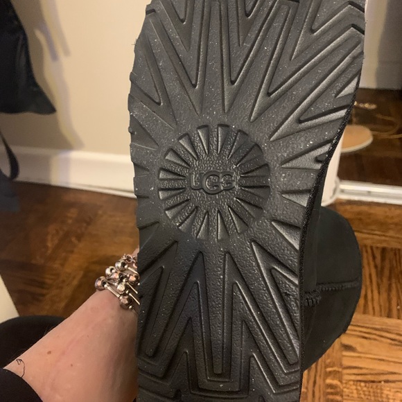 UGGS!!! - Picture 6 of 8